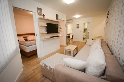 Knez Mihajlova | 4zida.rs