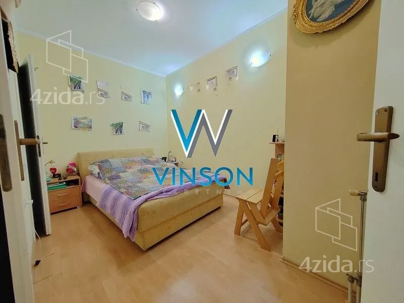 Četvoroiposoban stan | 4zida