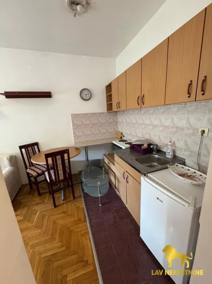 MIŠE DIMITRIJEVIĆA | 4zida.rs