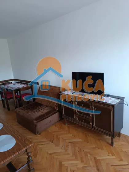 Rentgenova | 4zida.rs