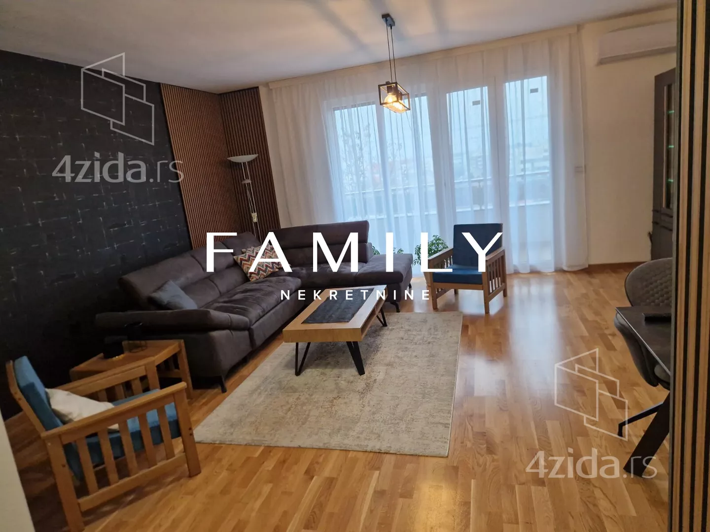 Četvorosoban stan | 4zida
