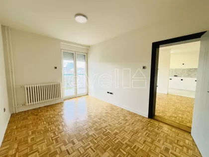 Cara Dušana | 4zida.rs