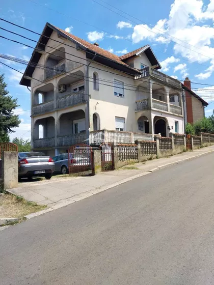 Vuka Karadžića | 4zida.rs