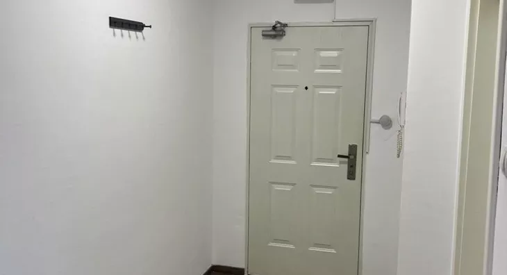 Šestosoban stan | 4zida