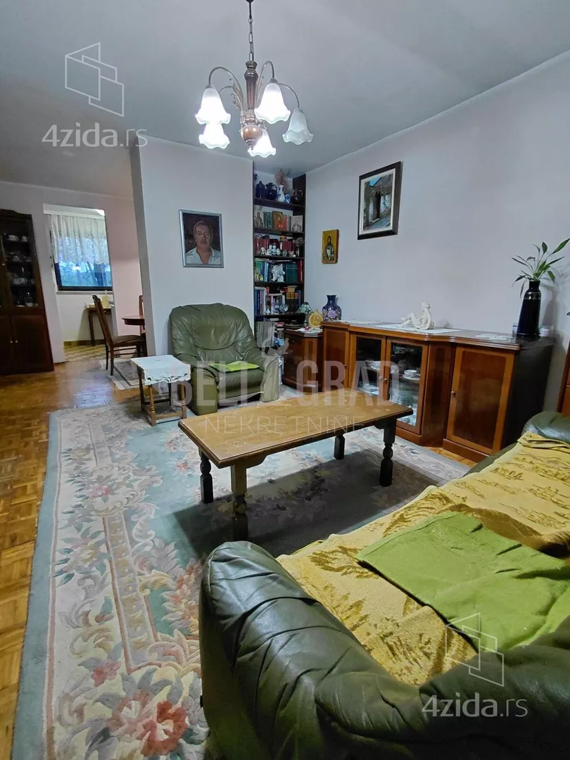 Četvorosoban stan | 4zida