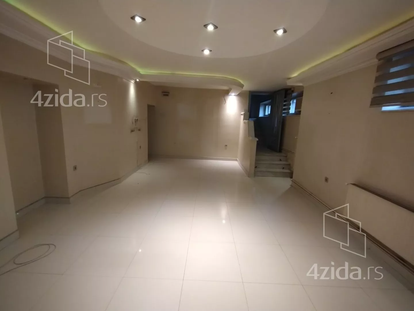 Poslovni prostor | 4zida