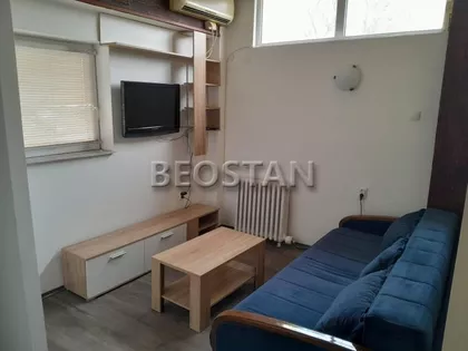 Pere Segedinca | 4zida.rs