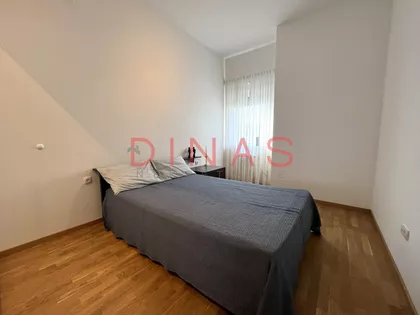 Cara Dušana | 4zida.rs