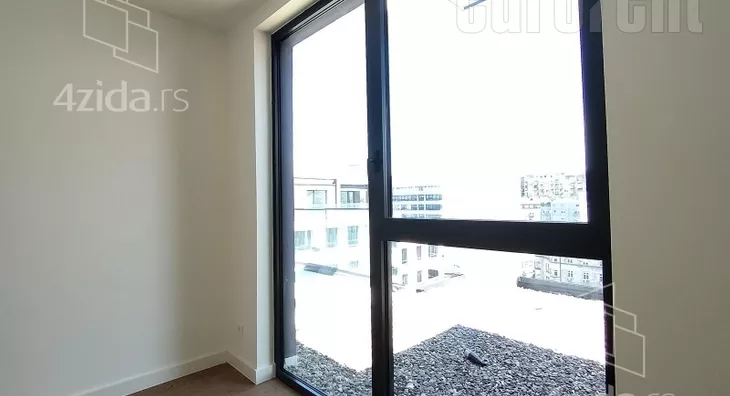 Sedmosoban stan | 4zida