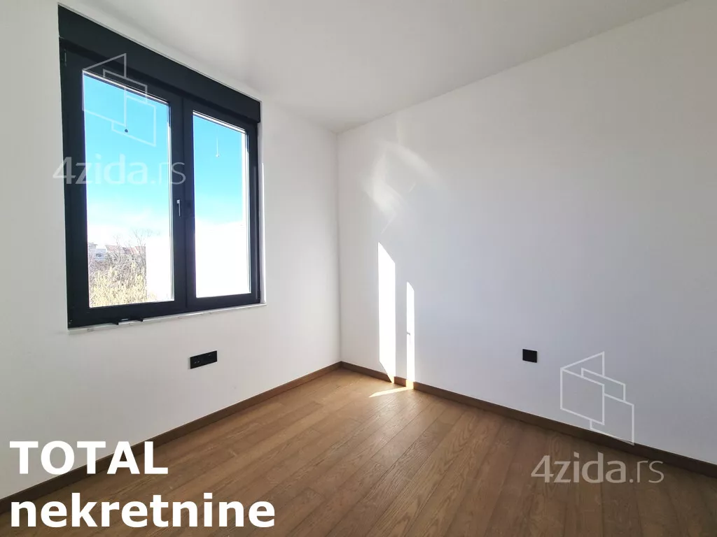 Četvoroiposoban stan | 4zida