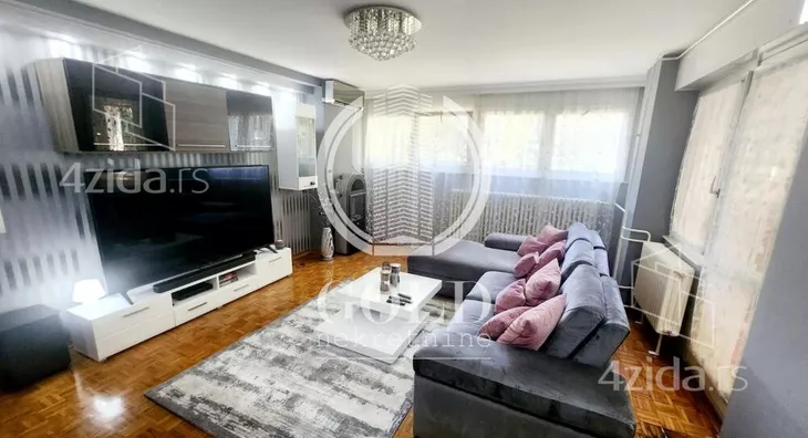 Troiposoban stan | 4zida