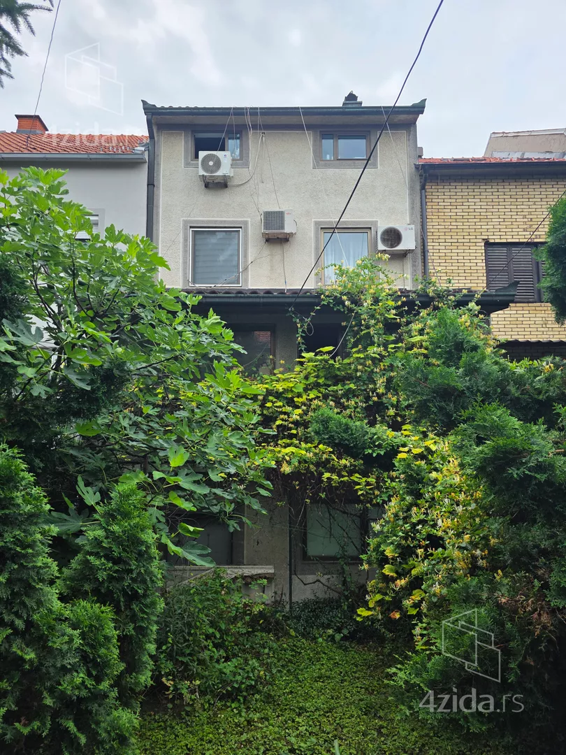 4-etažna kuća | 4zida