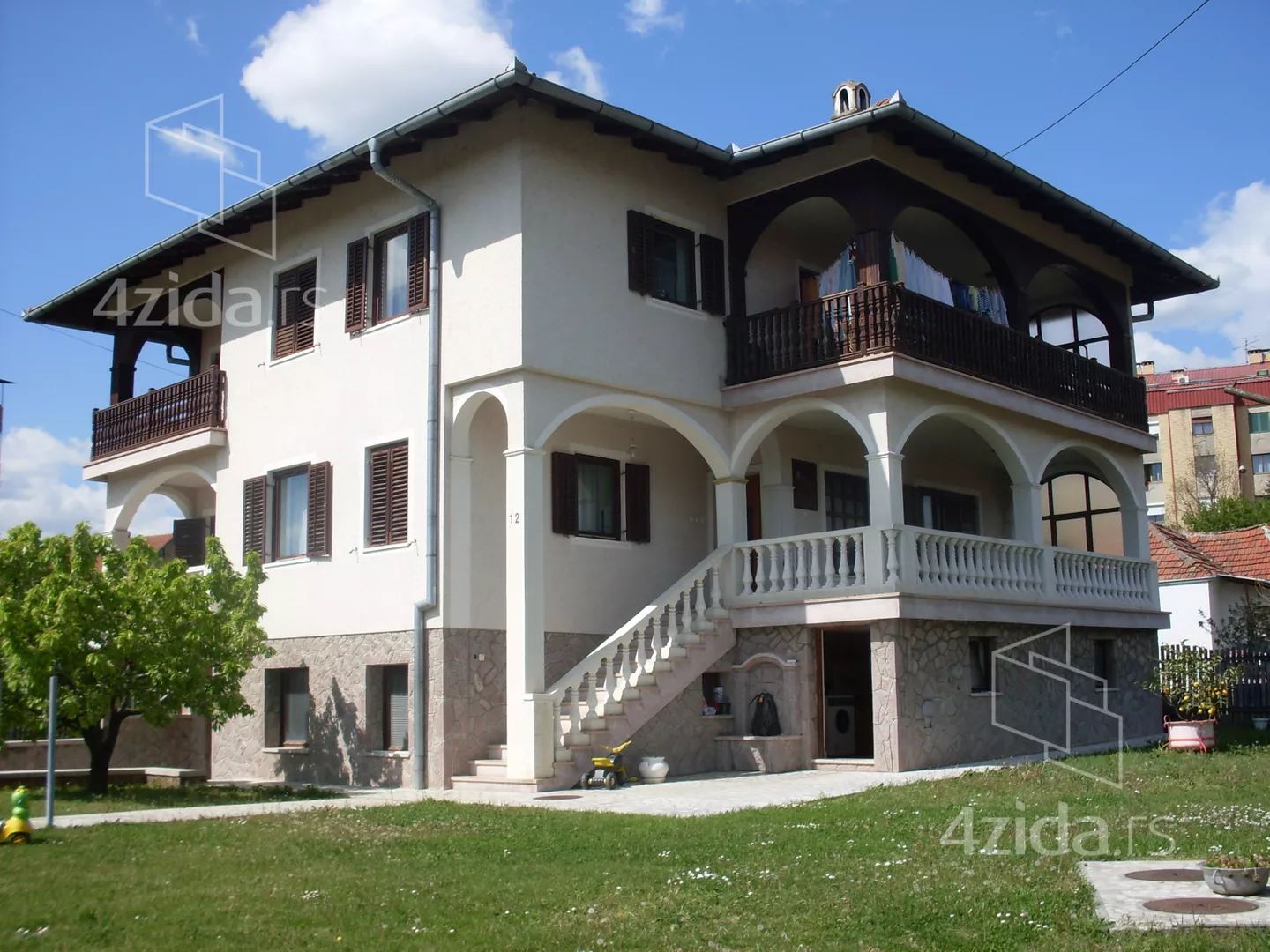 3-etažna kuća | 4zida