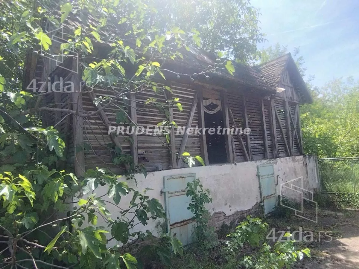 Plac | 4zida