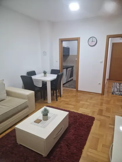 Trg Kosturnica 56 | 4zida.rs
