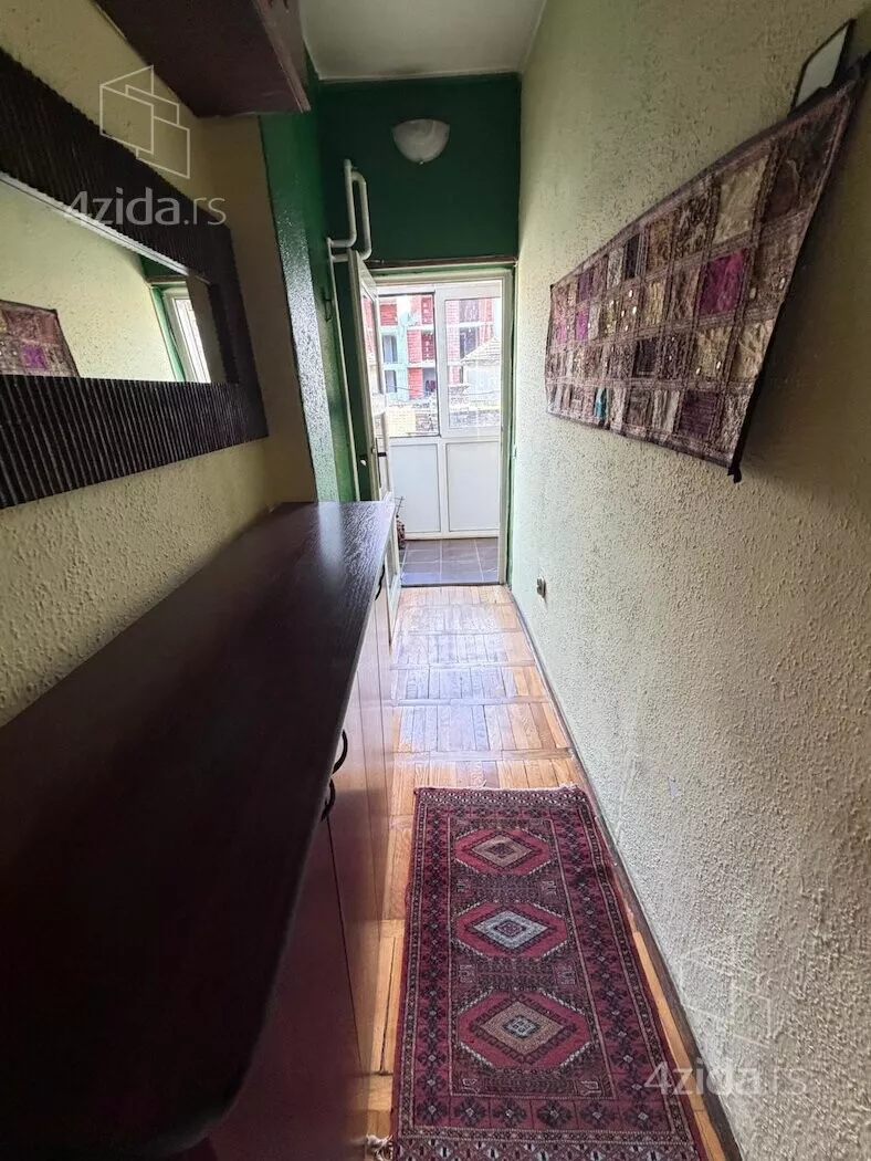 Četvoroiposoban stan | 4zida
