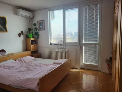 Pariske komune | 4zida.rs