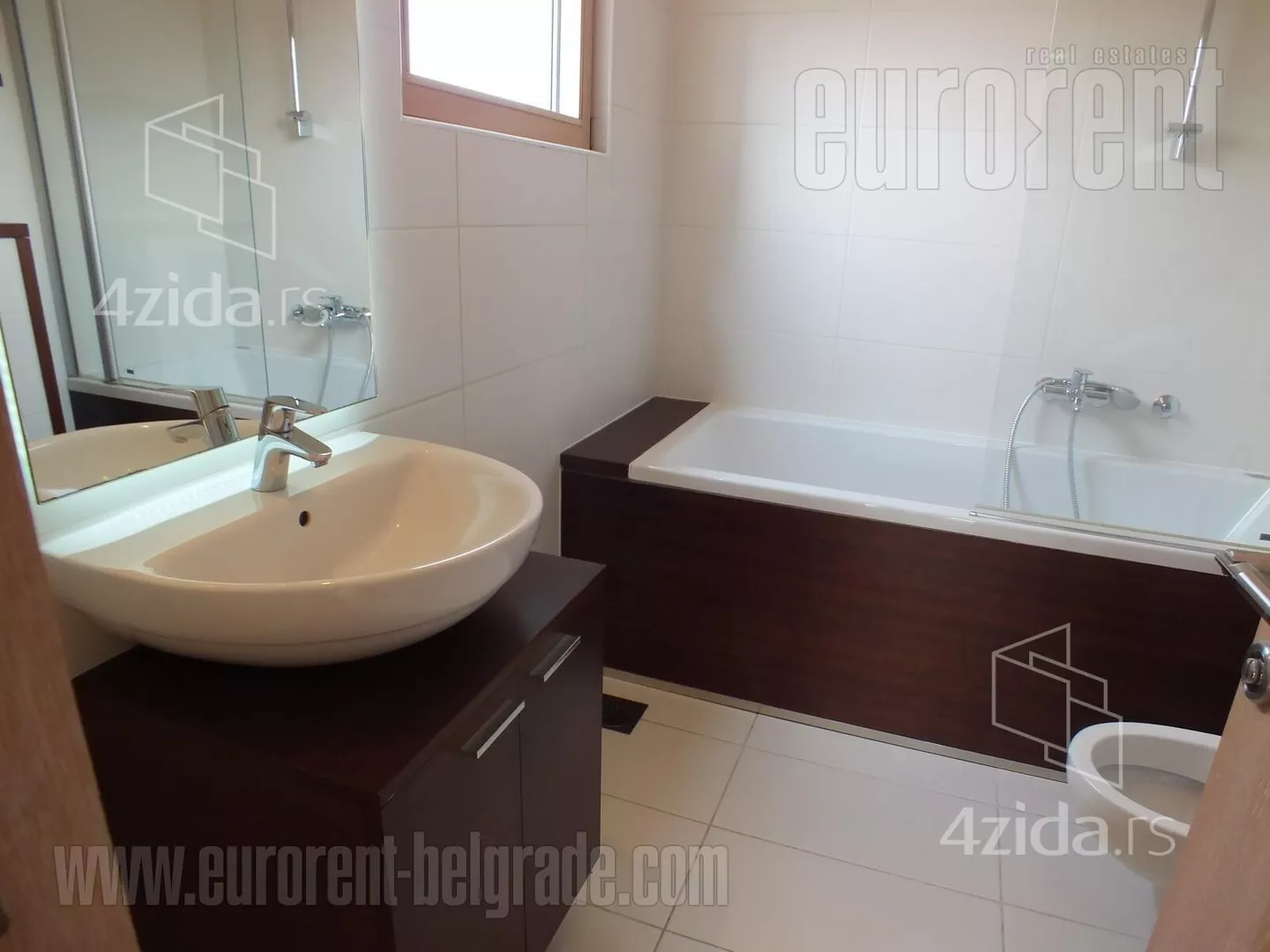 Šestosoban stan | 4zida