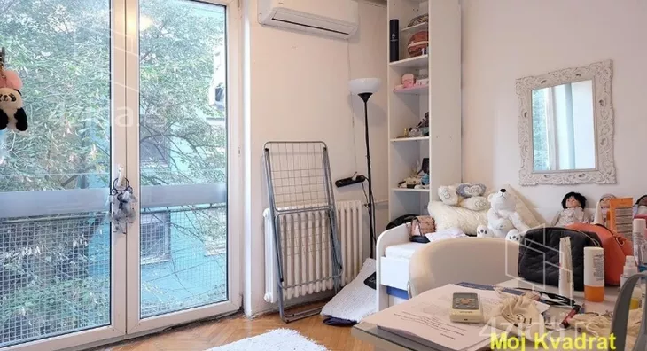 Četvoroiposoban stan | 4zida