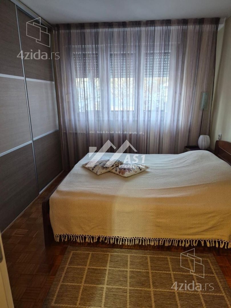 Stan – Novi Sad - Više