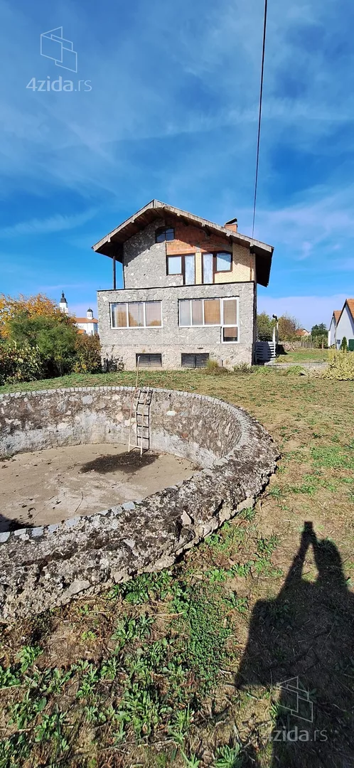 3-etažna kuća | 4zida