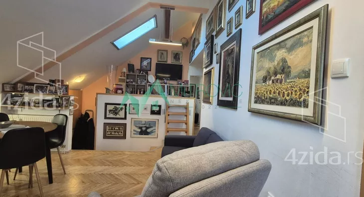 Troiposoban stan | 4zida