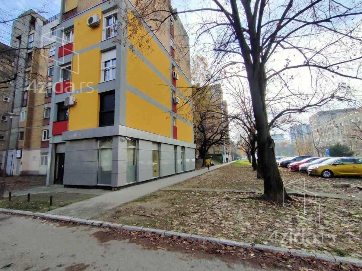 Poslovni prostor | 4zida