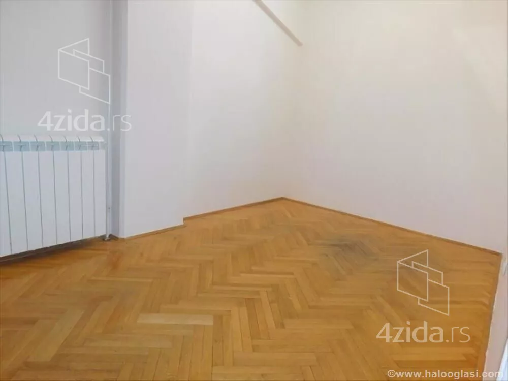 Šestosoban stan | 4zida