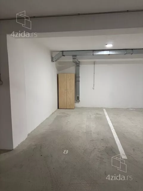 Parking | 4zida