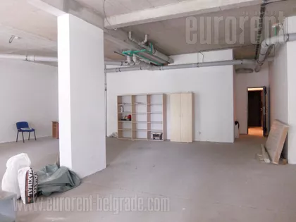 STARI MERKATOR | 4zida.rs