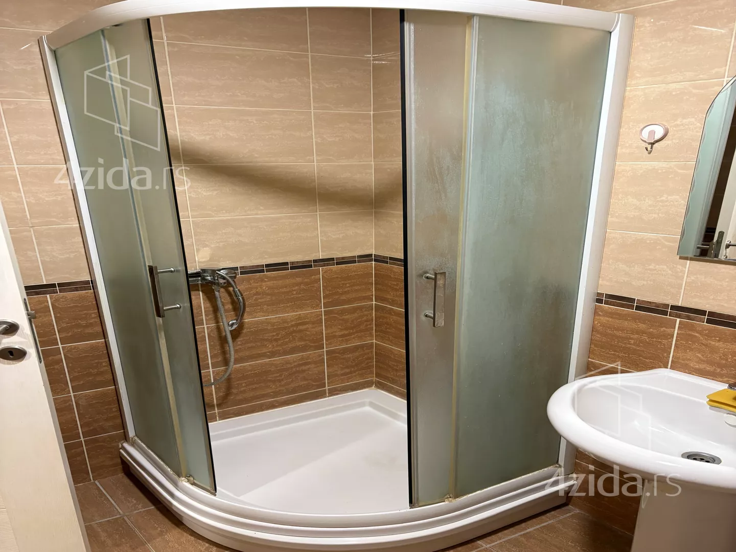 Garsonjera | 4zida