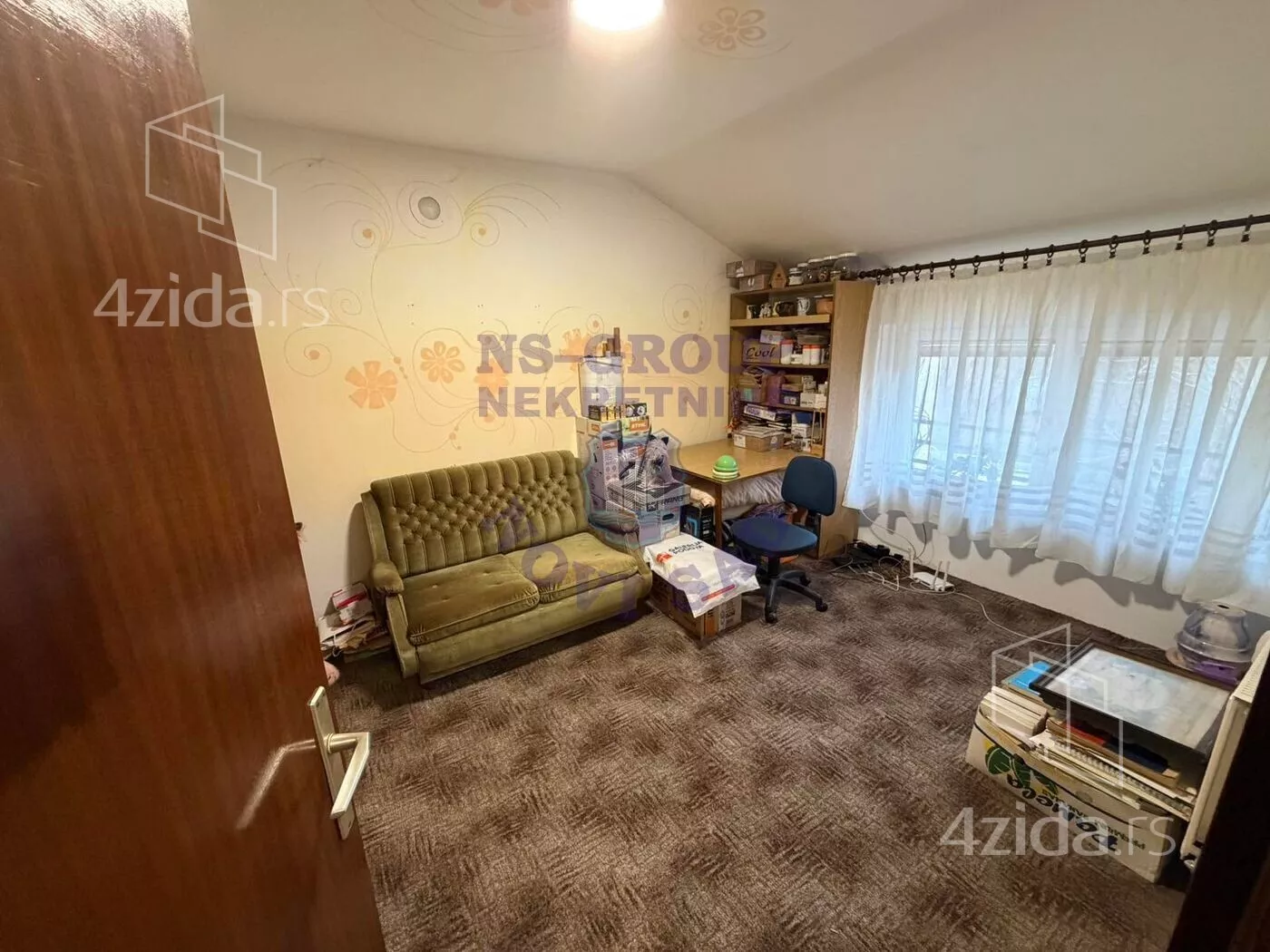 Troiposoban stan | 4zida