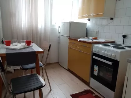 Pariske Komune | 4zida.rs