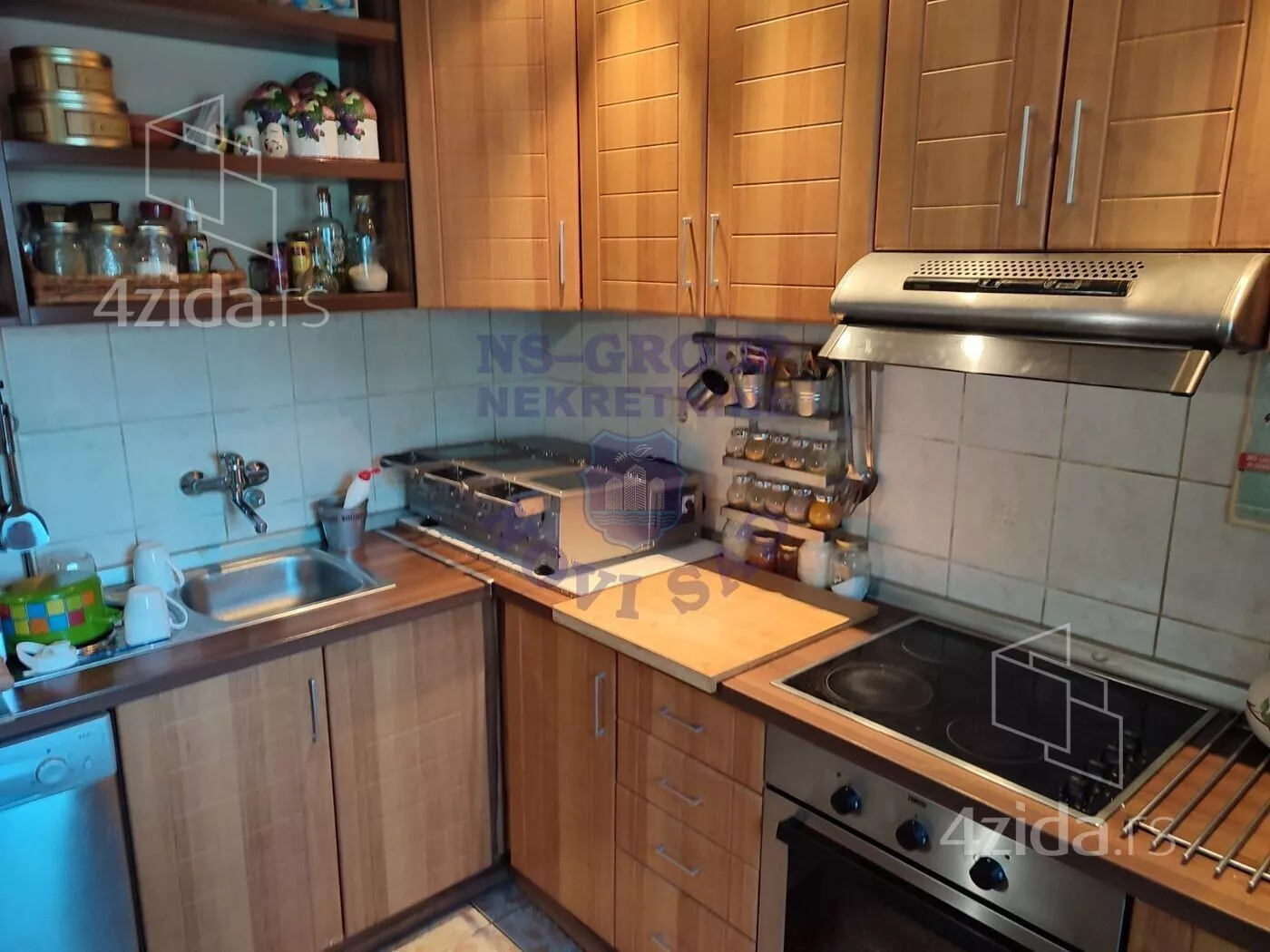 Četvorosoban stan | 4zida