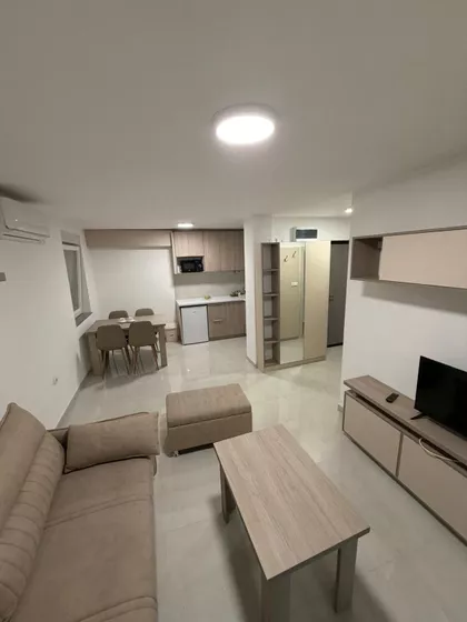 Stanislava Biničkog 3 | 4zida.rs