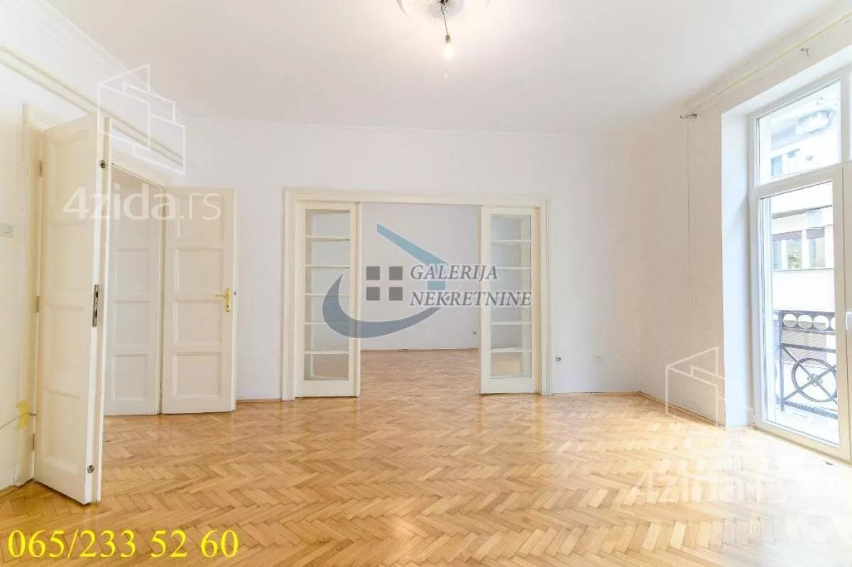 Četvoroiposoban stan | 4zida