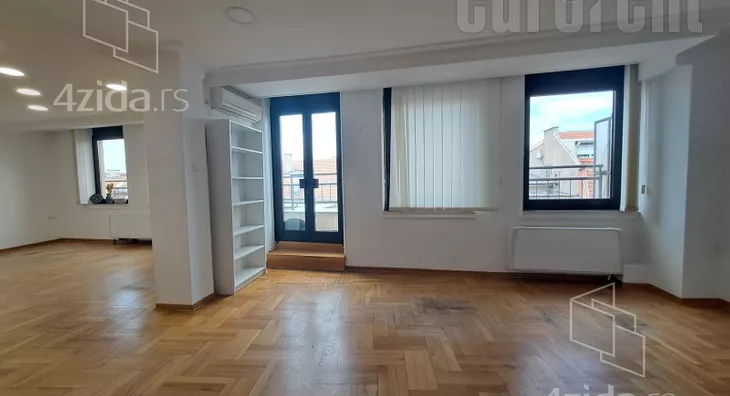 Šestosoban stan | 4zida