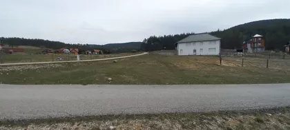 Okolne lokacije | 4zida.rs