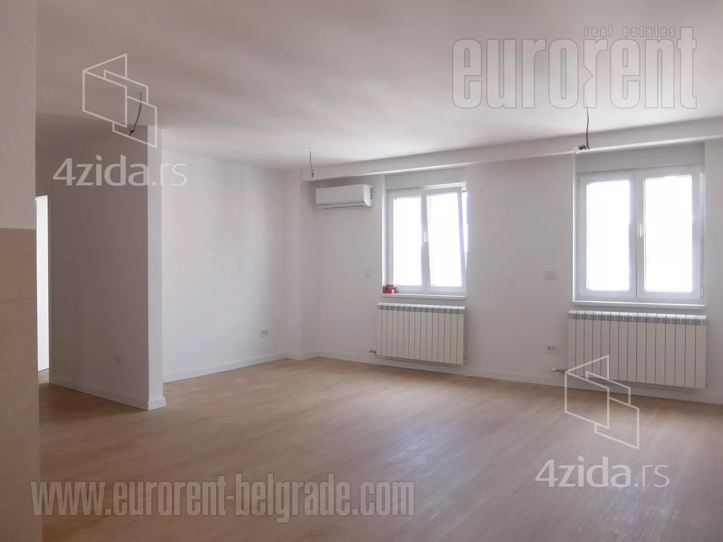 Četvoroiposoban stan | 4zida