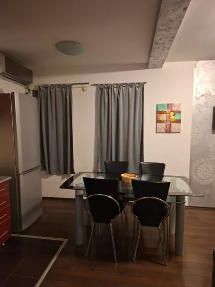 Trg Kosturnica | 4zida.rs