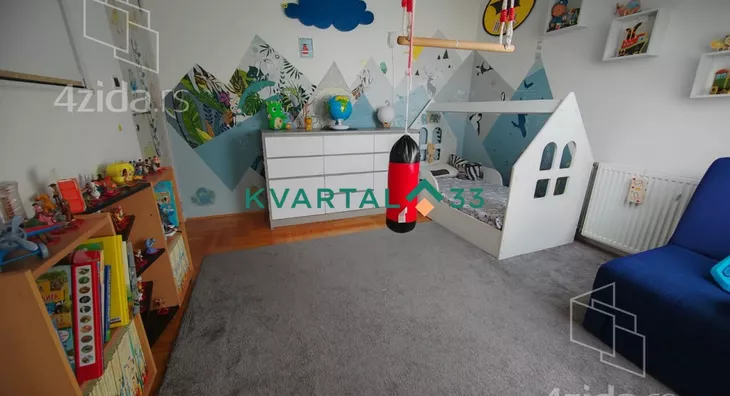 Četvoroiposoban stan | 4zida