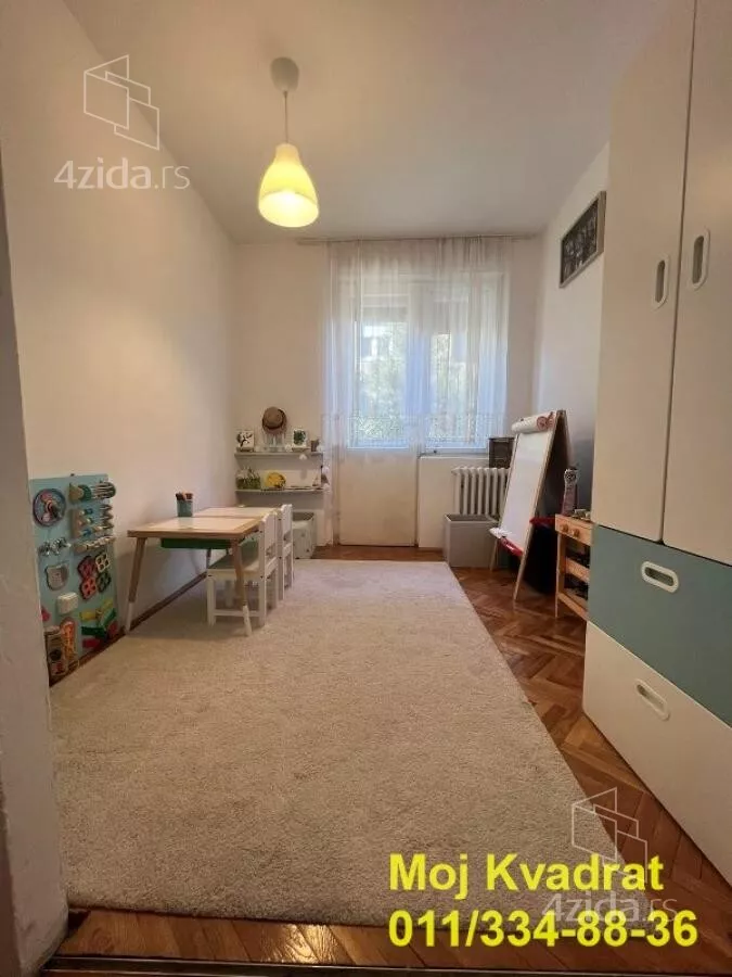 Petosoban stan | 4zida