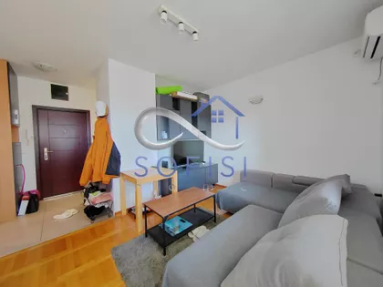 Bulevar Cara Lazara | 4zida.rs