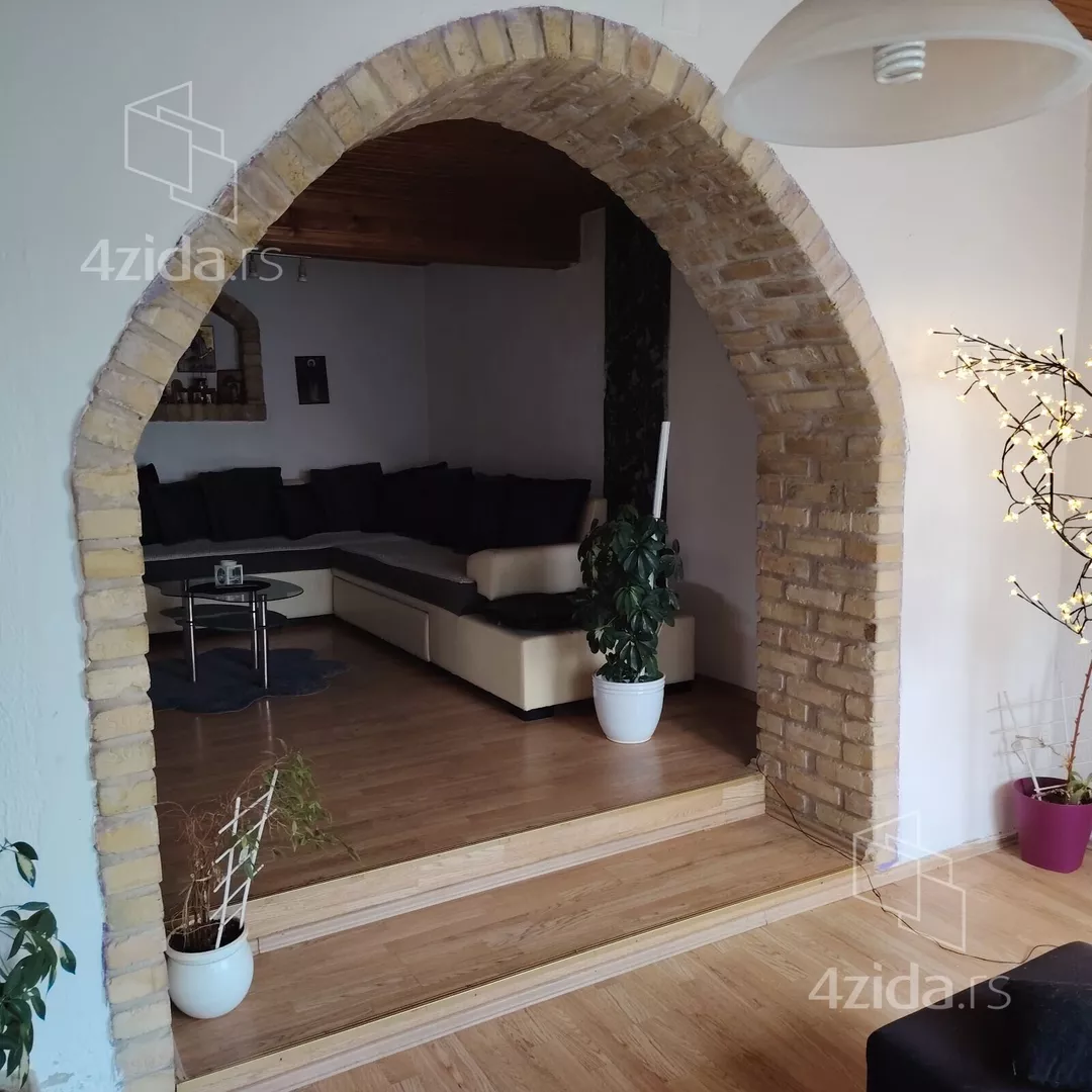 4-etažna kuća | 4zida