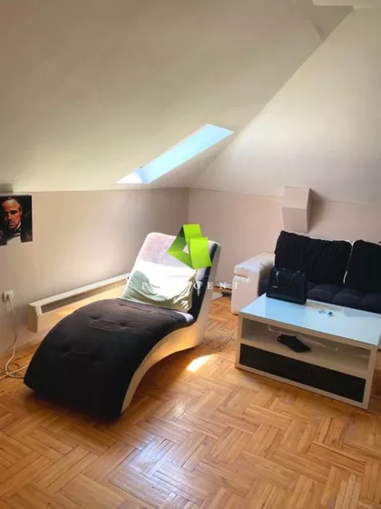 Dom Zdravlja | 4zida.rs