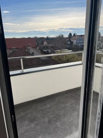 Novi Banovci | 4zida.rs