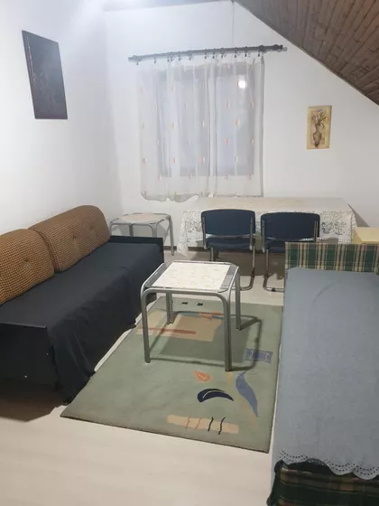 Slobodana Jovića 3B | 4zida.rs