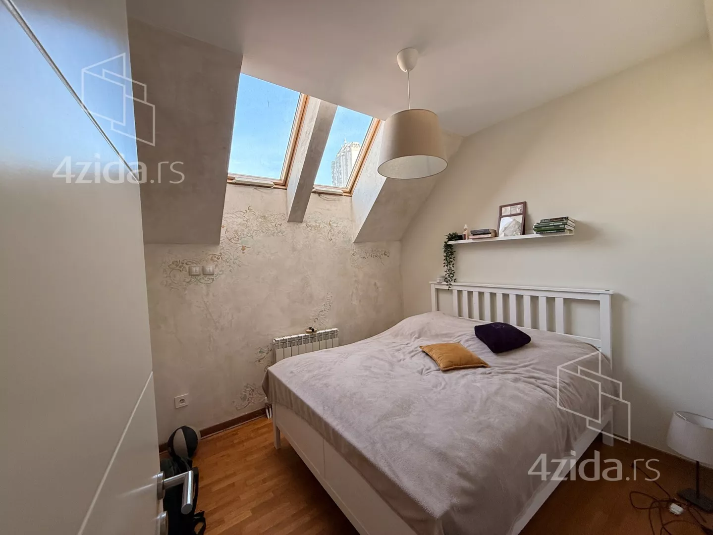 Petosoban stan | 4zida