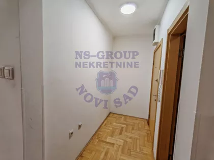 Cara Dušana | 4zida.rs