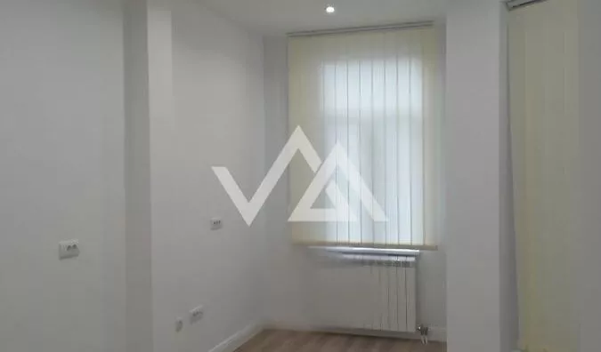 Šestosoban stan | 4zida